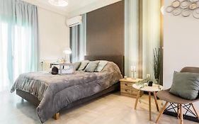 Beautiful City Rooms Close To Acropolis